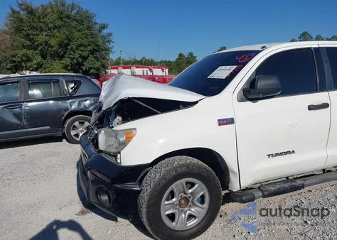2013 Toyota Tundra Grade 5.7L V8 из США, поврежденный, VIN 5TFEY5F15DX135337